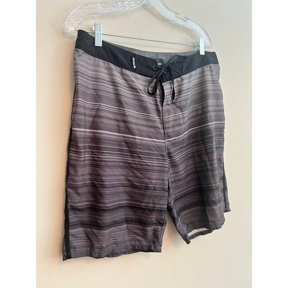 Vintage Y2K Men’s Hurley Swim Trunks Shorts Waist Size: 34 Black & Gray Striped - Picture 6 of 6